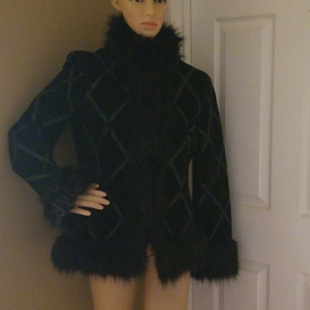 Coat - Picture 2 of 4